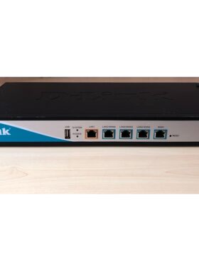 DLINK DI8300上网行为管理认证路由器 成色如图咨询维修咨询维修