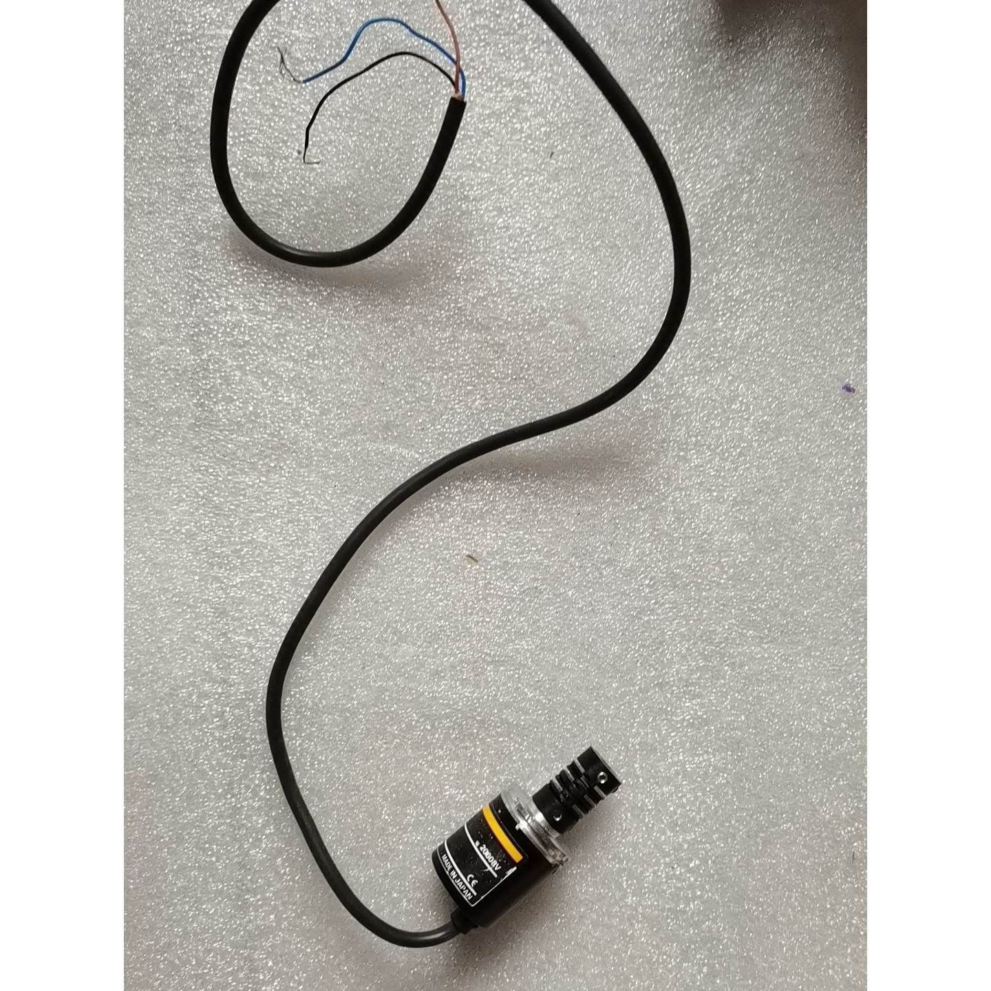 E6A2-CS3C OMRON欧姆龙编码器,成色如图,需要的咨询维修咨询维修