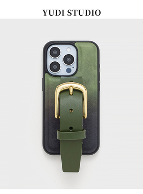 可青山绿黑色渐变皮带手机壳适用苹果17promax牛皮腕带新款iphone14/15系列原创设计保护套小众16Pro支架皮质
