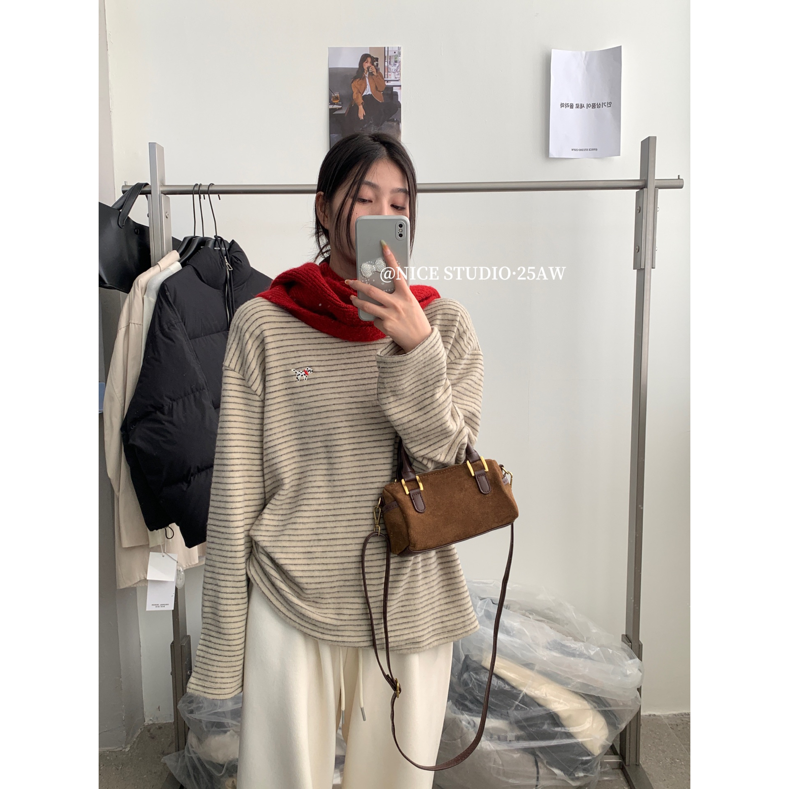 奶思家NICE STUDIO-刺绣条纹te e长袖T恤w736