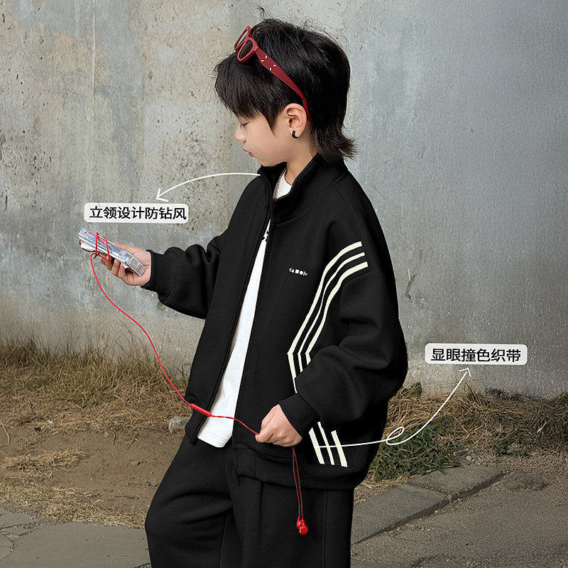 男童运动套装潮宝大男孩两件套立领条纹春装新款奶茶色黑110~170