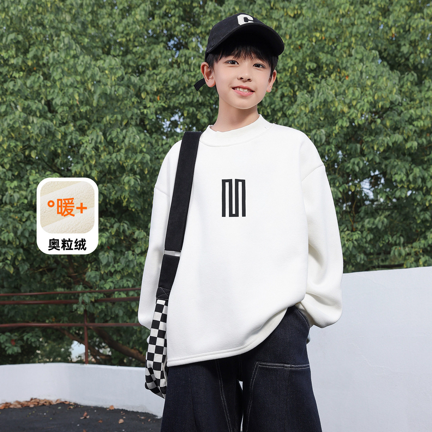 秋冬男童加绒圆领卫衣潮宝男孩内搭上衣休闲时尚白色黑色120~170