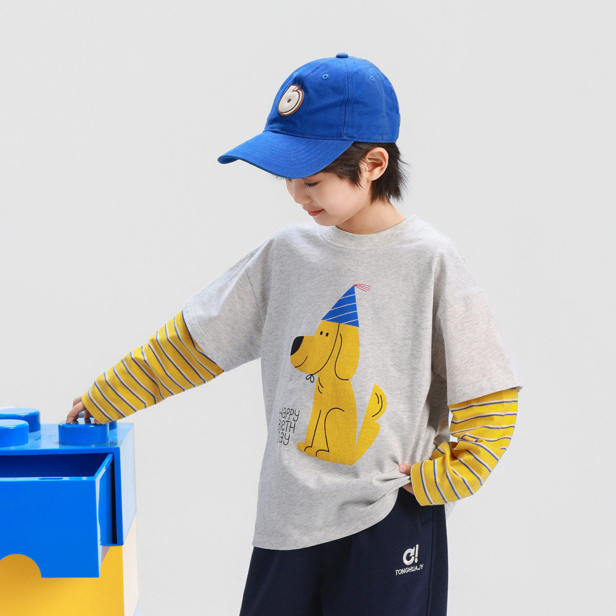 男童长袖纯棉T恤26春中大儿童男孩假两件体恤衫卡通休闲藏青灰色