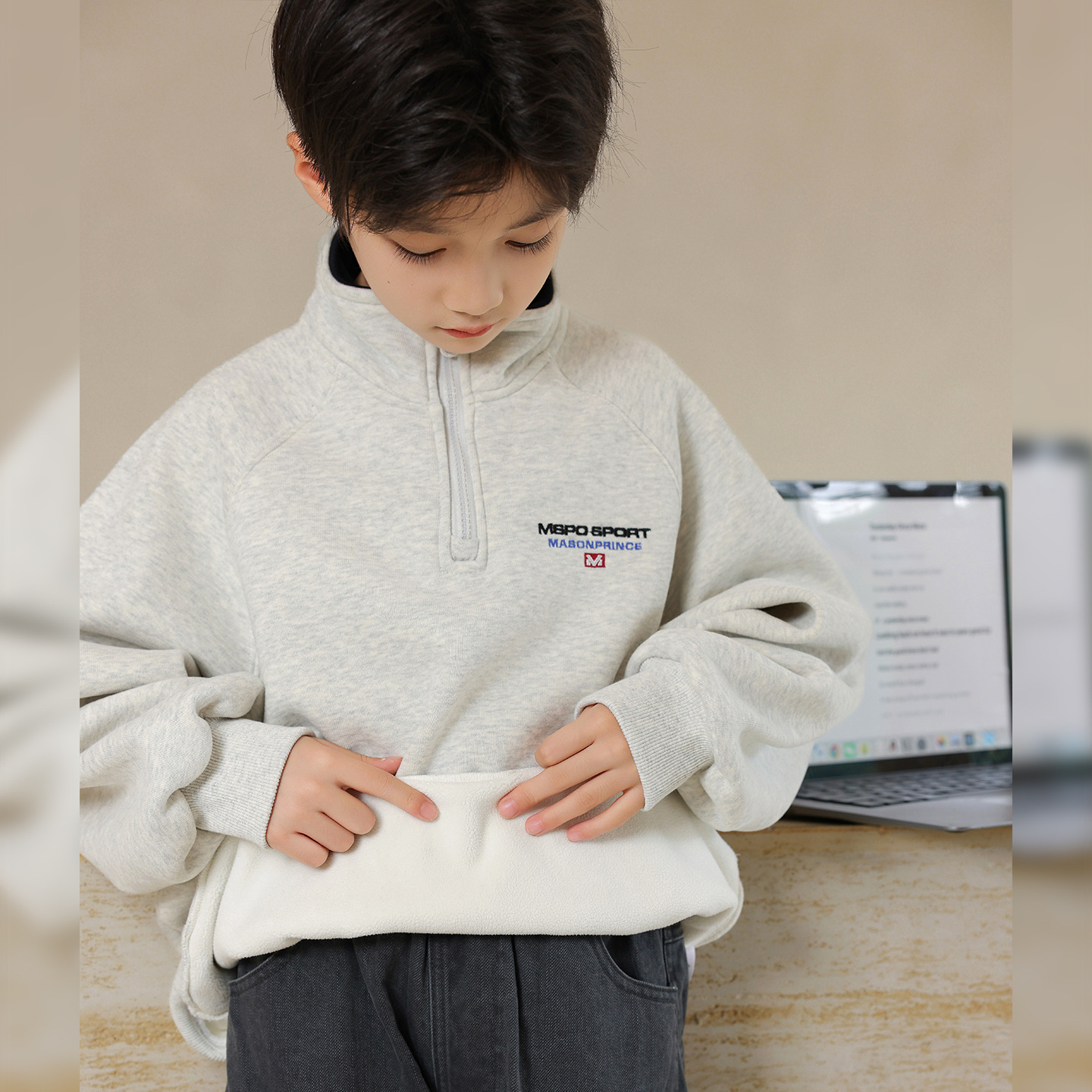 男孩半拉链立领加绒卫衣儿童保暖