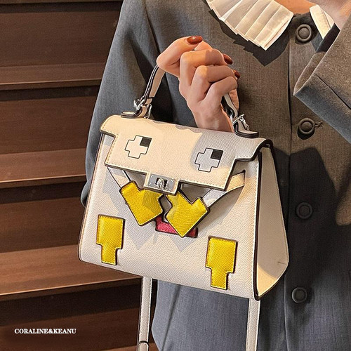 超火小众马赛克娃娃包