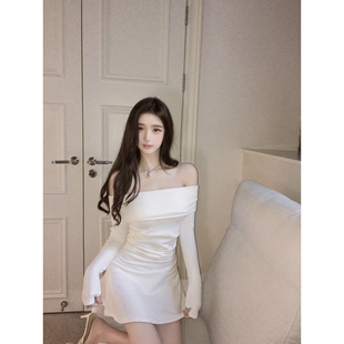 【若语 1/05 20:00新品9.5折】韩女氛围感 一字肩抽褶弹力连衣裙