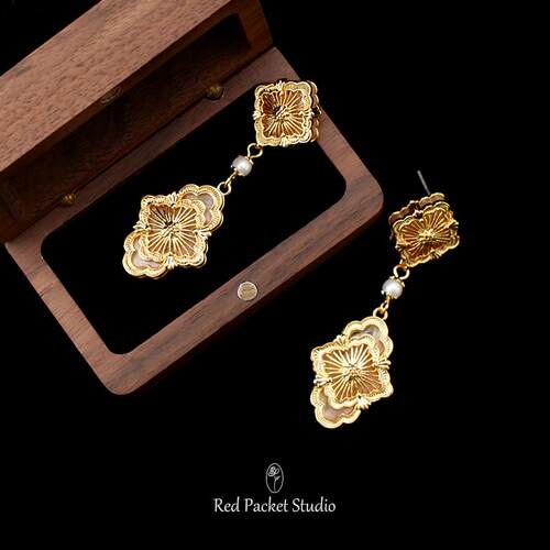 红口袋法式复古重工镂空雕花耳坠S925银针轻奢高级感古典耳环耳饰