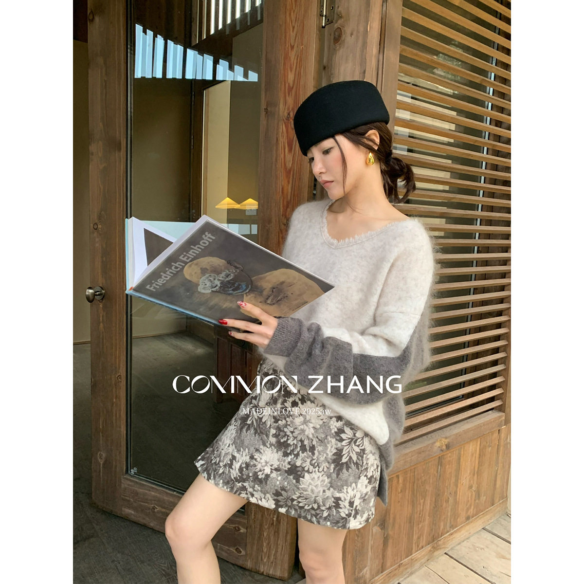 CZ ZHANG 2025马海毛甜美羊毛针织衫女秋冬撞色拼接V领宽松毛衣