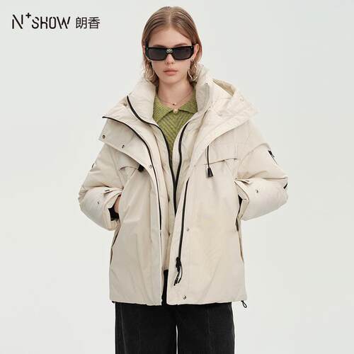 雅米色户外鹅绒服滑雪服