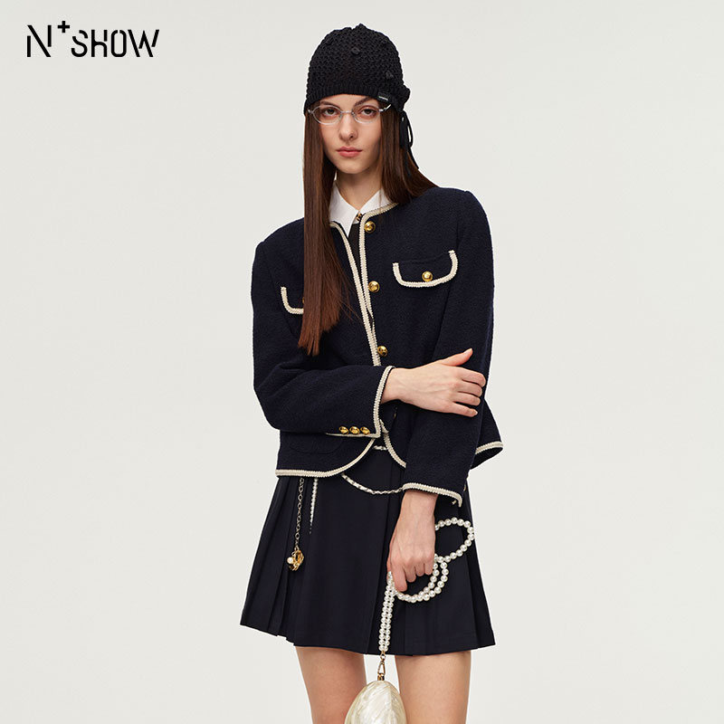 朗香秋季藏青色箱型撞色织带外套