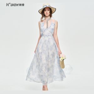 NOWSHOW朗香夏季新品海风蓝花色度假风吊带连衣裙242012