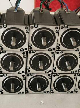 议价拆机威纶通MT8071iP两台！成色美丽功能包好！实物拍摄图