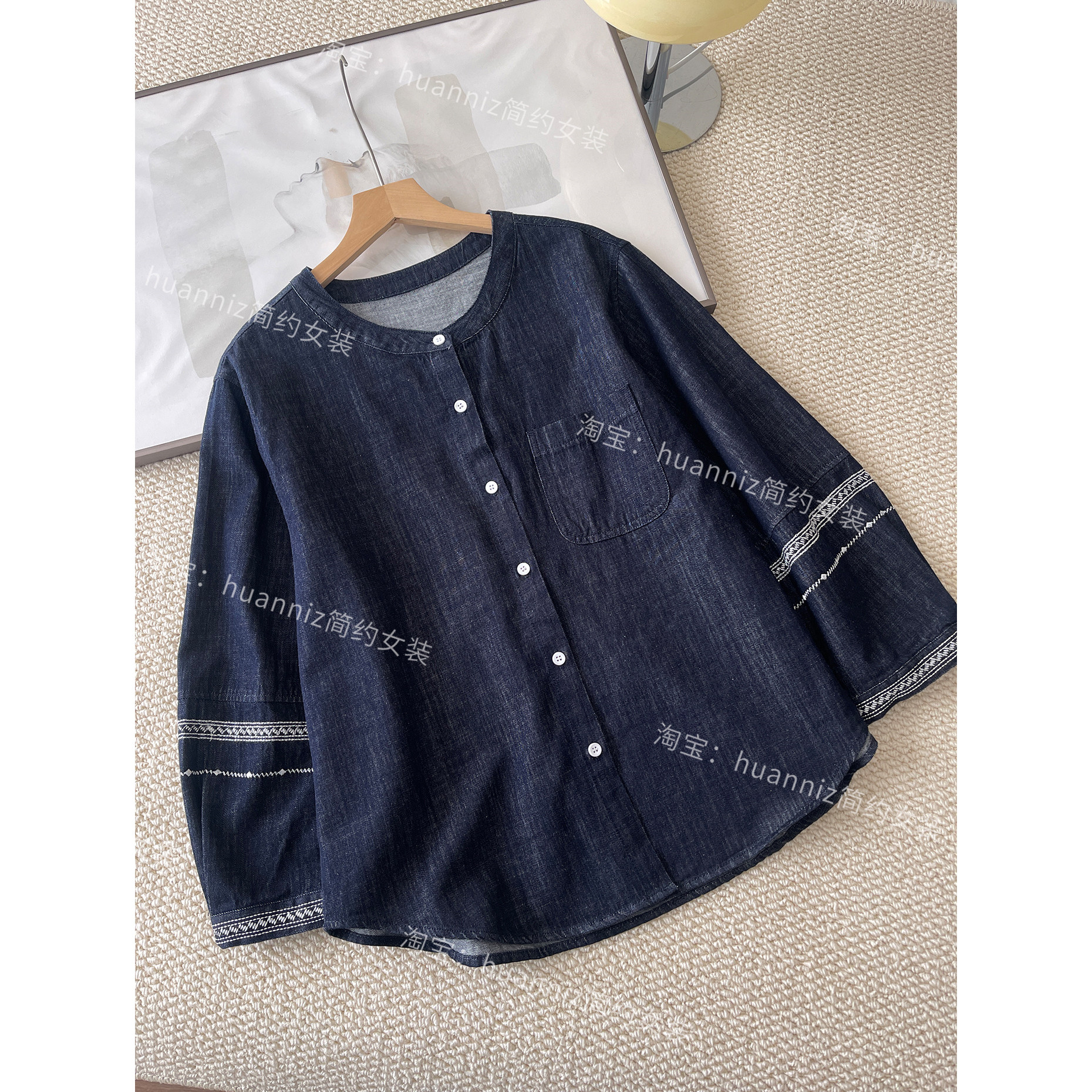 民族风图腾刺绣圆领牛仔衬衫女26春季新款宽松复古开衫外套衬衣