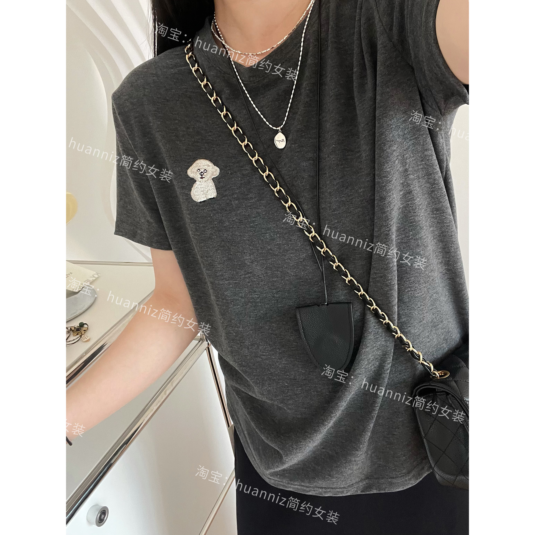 高级感深灰色小狗刺绣T恤2025春夏圆领宽松休闲短袖打底上衣女