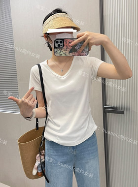 极简显瘦褶皱收腰V领小蛮腰T恤女