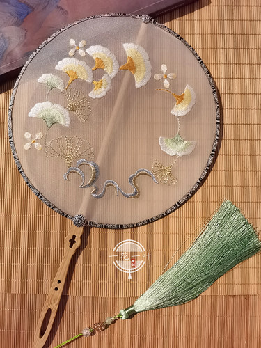 银杏古风刺绣团扇汉服舞蹈扇仿古宫扇中国风圆扇拍摄道具扇子