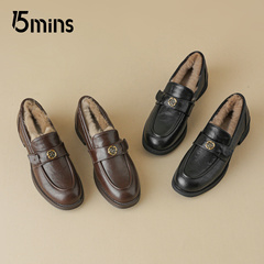 15mins黑色加绒小皮鞋女2025冬季新款复古山茶花一脚蹬保暖乐福鞋