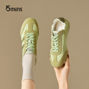 15mins内增高德训鞋女款2026新款春季绿色休闲鞋软底通勤平底板鞋