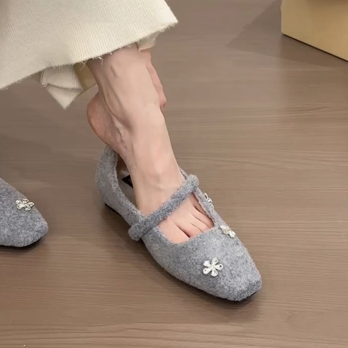 法式方头水钻气质一字带单鞋新款