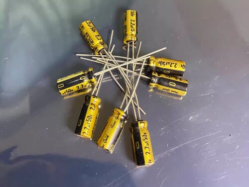尼吉康2.2uF50V音频用电解电容器
