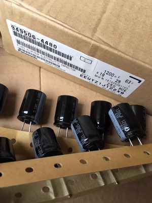 松下高温125度电解电容器