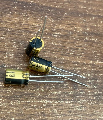 尼吉康FG铜脚签字版35V47UF
