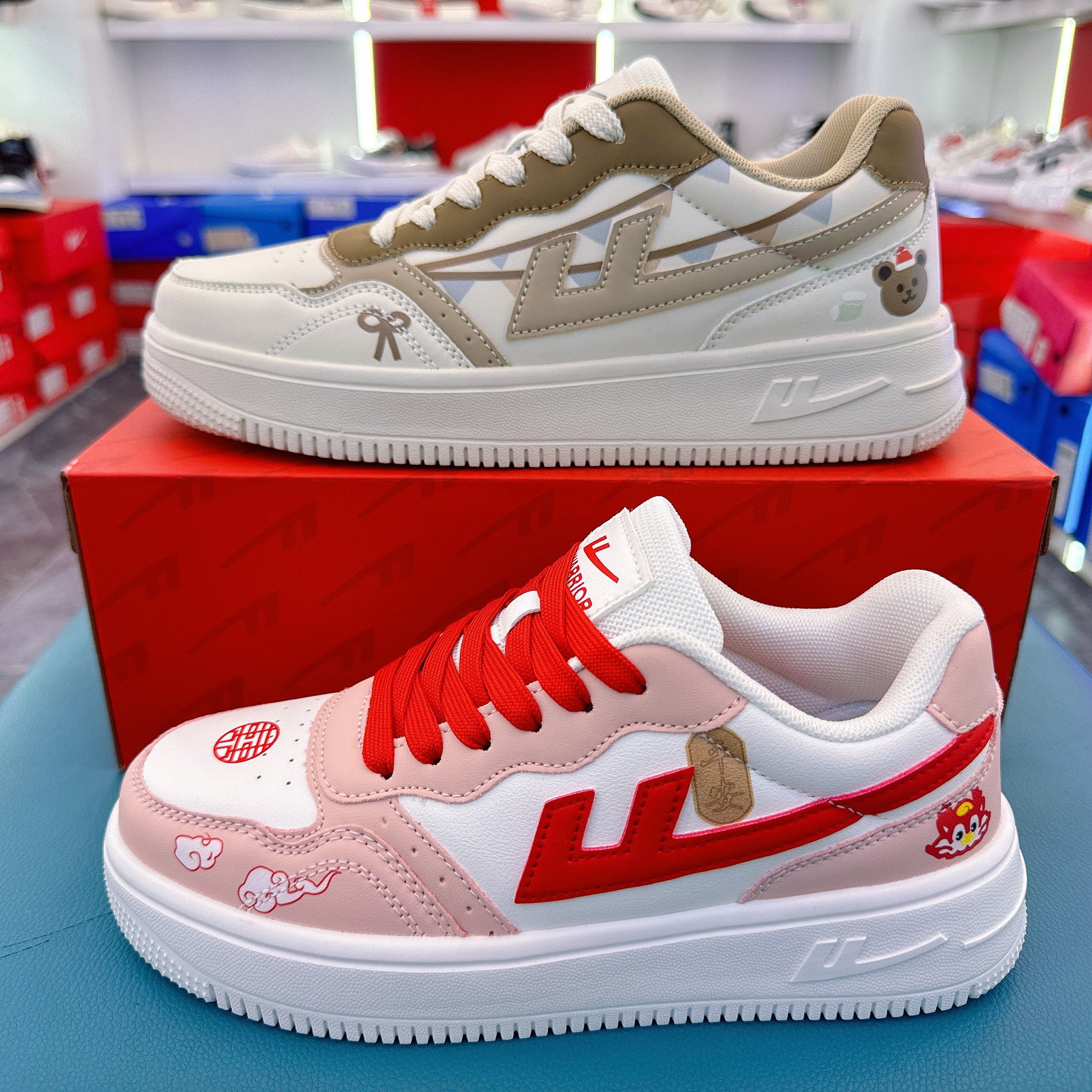 回力2024秋季新款皮面情侣板鞋轻便软底男女鞋百搭板鞋实体店发货