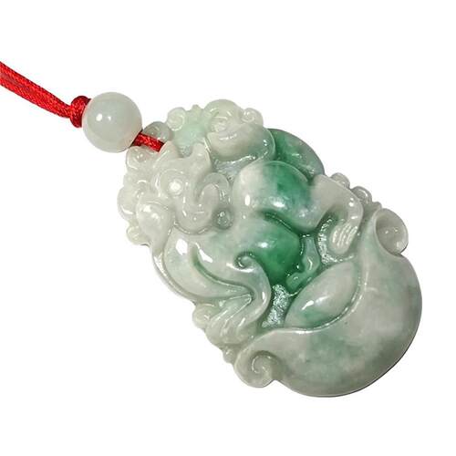 豆绿天然翡翠a货玉十二生肖鼠兔虎蛇鸡狗猪飘花玉吊坠属相项链