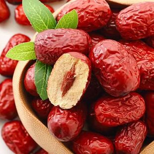 正宗新疆免洗枣500g新疆三级灰枣送礼红枣健康零食即食大枣干