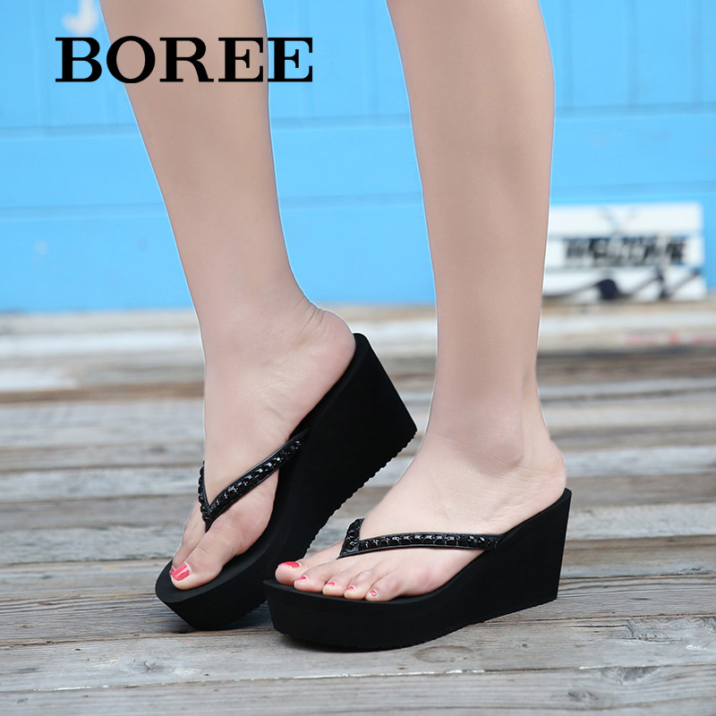 宝人拖鞋女夏外穿人字拖水钻坡跟沙滩凉鞋松糕防滑厚底黑色夹脚拖