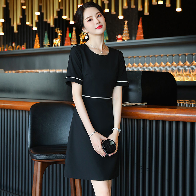 黑色连衣裙女夏2025新款圆领短袖气质女神范职业裙子美容师工作服