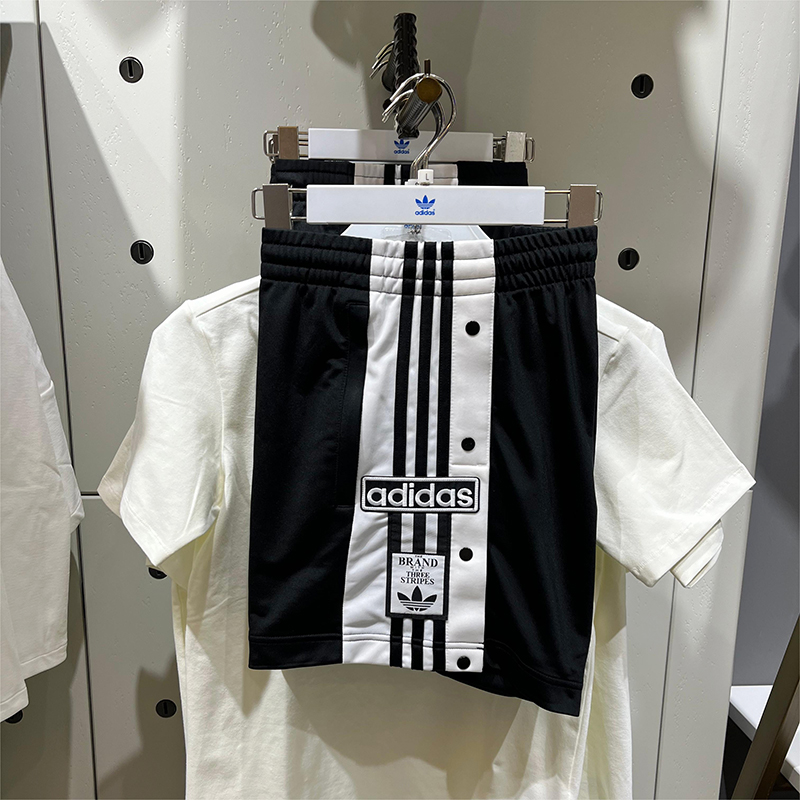 正品Adidas/阿迪达斯三叶草女运动休闲宽松透气侧排扣短裤IU2518