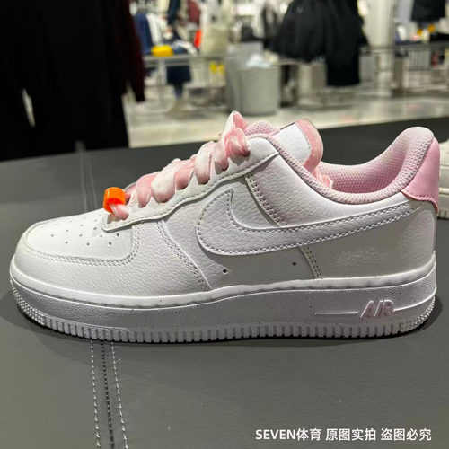 Nike/耐克Air Force 1 AF1女鞋白粉时尚百搭低帮板鞋HV4403-601