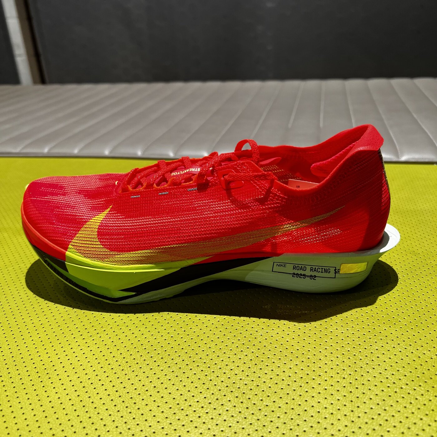 Nike耐克Streakfly 2短程竞速碳板马拉松训练跑步鞋 HF6416
