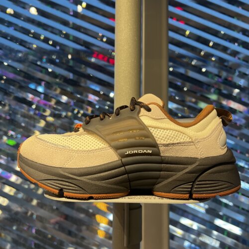 Nike耐克女JORDAN TRUNNER O/S运动漫游飞翼鞋IR1839-003