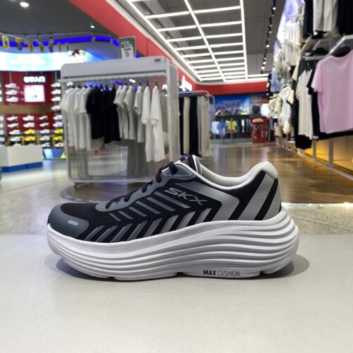Skechers斯凯奇男26夏季运动耐穿厚底低帮缓震跑步鞋 220614-BKGY