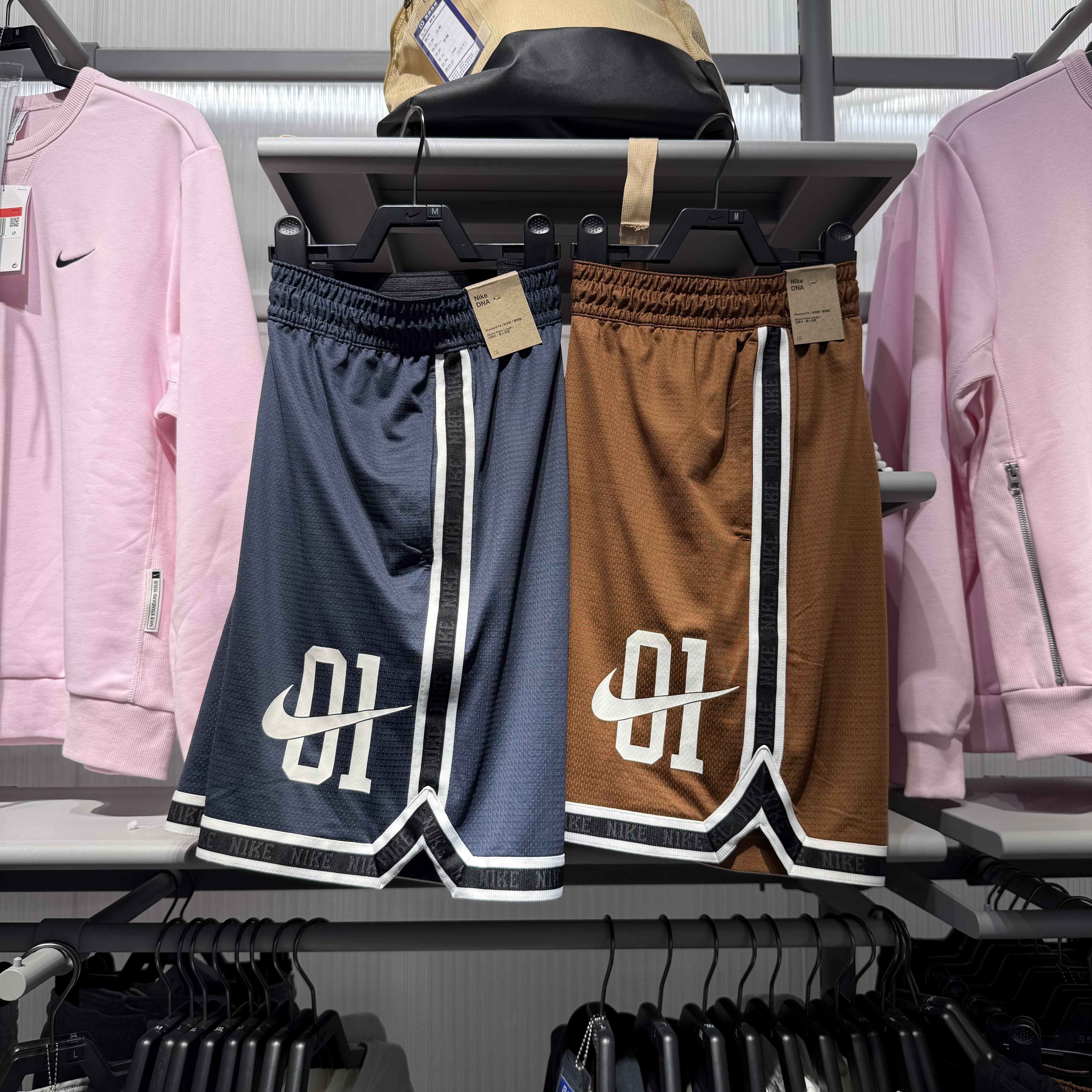 NIKE耐克男25夏季新款耐高短裤篮球运动休闲宽松速干五分裤IB9970