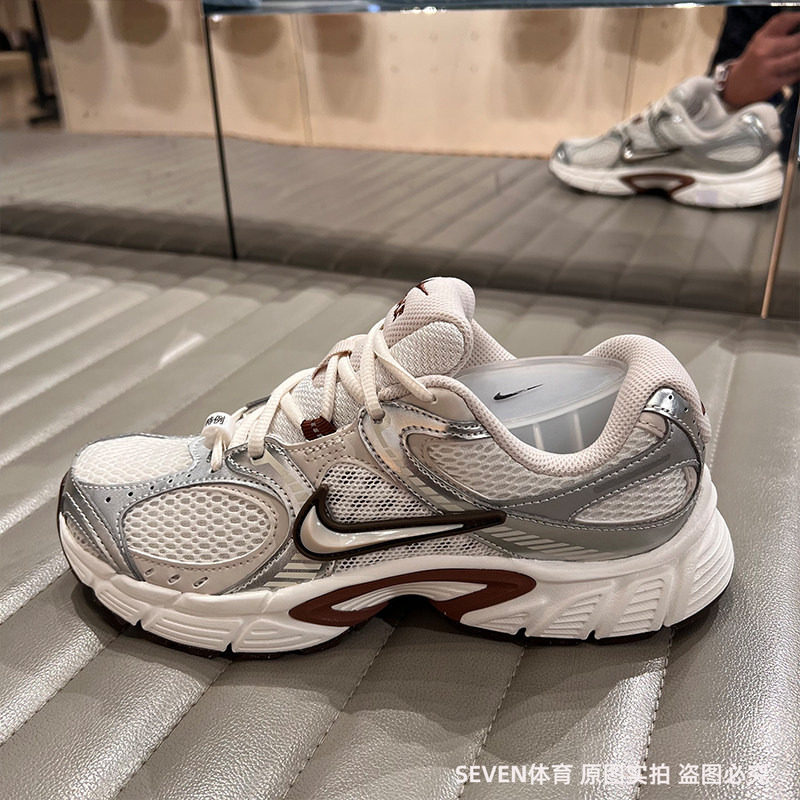 NIKE耐克男女鞋25夏新款V5 RNR复古轻便透气运动老爹鞋HQ7901-102图片
