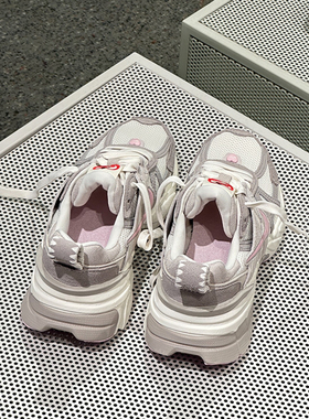 Nike/耐克女子春夏款V2K Run老爹鞋运动透气跑步鞋HV5997-161