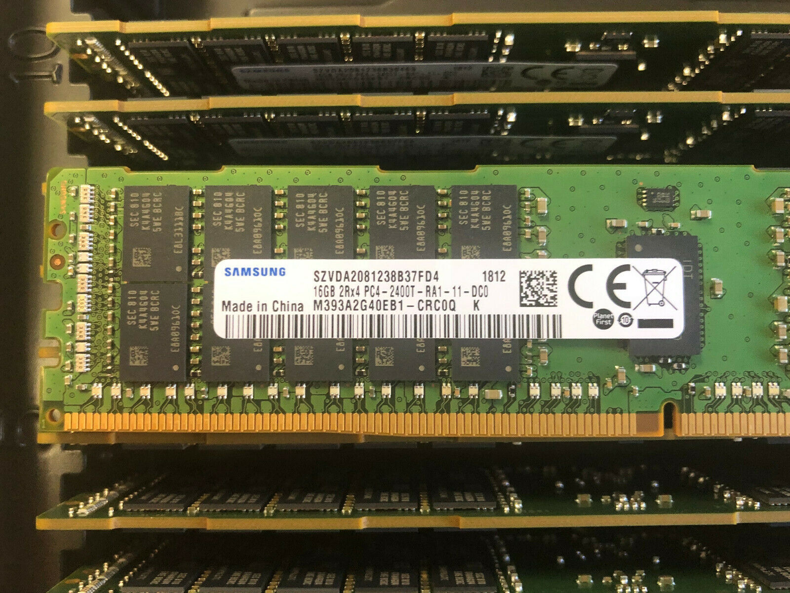 三星原厂16G 2RX4 2400T M393A2G40EB1-CRC0Q服务器内存DDR4 REG