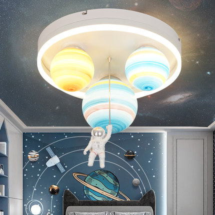 宇航员星球灯圆形创意太空吊灯儿童房卧室吸顶灯男孩卡通装饰灯具