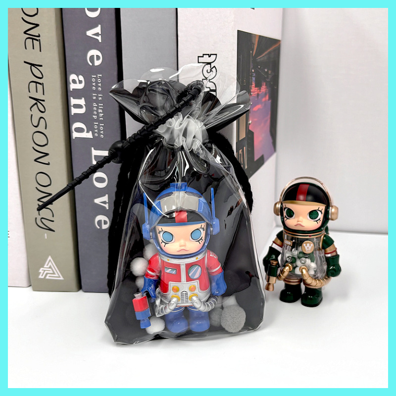 泡泡玛特MOLLY四代娃包锦囊袋