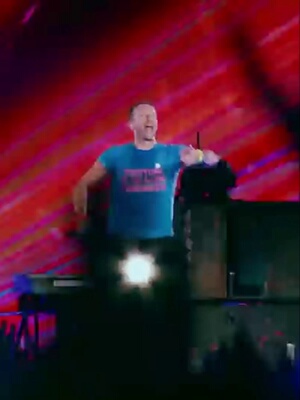 Coldplay 周边T恤马丁演唱会同款美式T · Everyone is an Alien