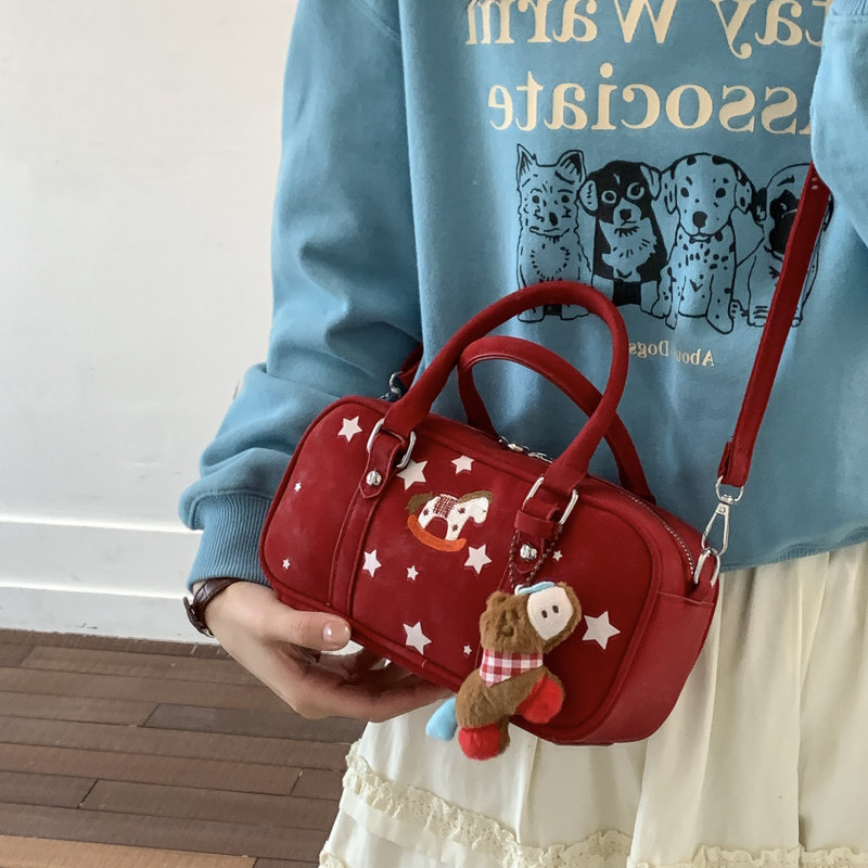 红色星星印花枕头包女2026新款可爱手提斜挎包百搭小包小众单肩包