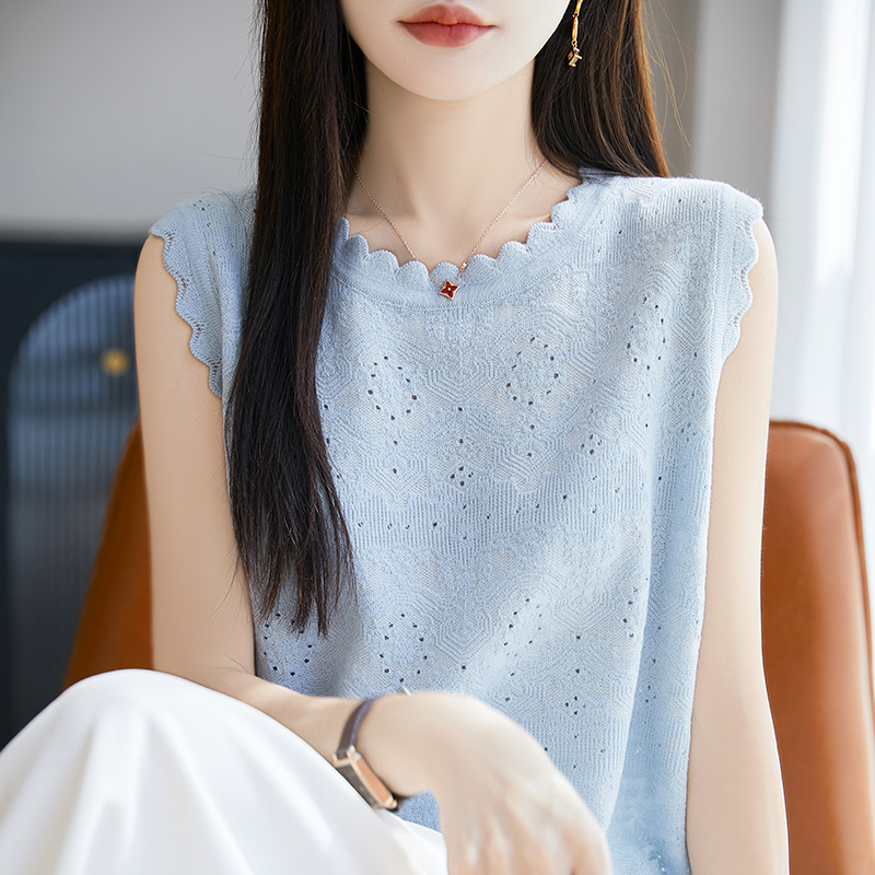2025夏季新款精纺羊毛圆领无袖背心女镂空薄款针织衫宽松显瘦上衣