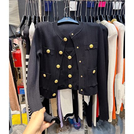 2025春秋新韩版洋气小香风打底吊带背心女修身显瘦针织开衫两件套