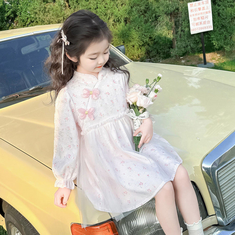 女童蝴蝶结中式碎花连衣裙2026春秋女宝中小童长袖洋气时尚公主裙