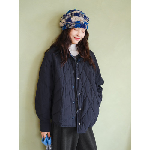 藏青波点翻领双面穿短款羽绒服