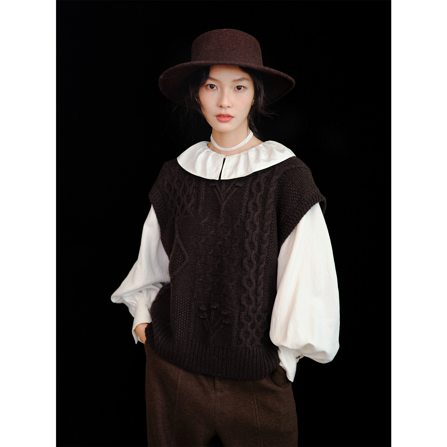 自然而蓝｜牦牛绒羊毛 温暖过冬 咖色套头针织背心  25冬季新品,女装/女士精品,背心吊带,淘宝优惠券,粉丝福利购,淘宝优惠卷