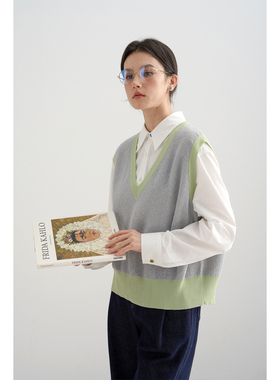 自然而蓝｜无补货 灰绿撞色V领针织背心 26春季新品